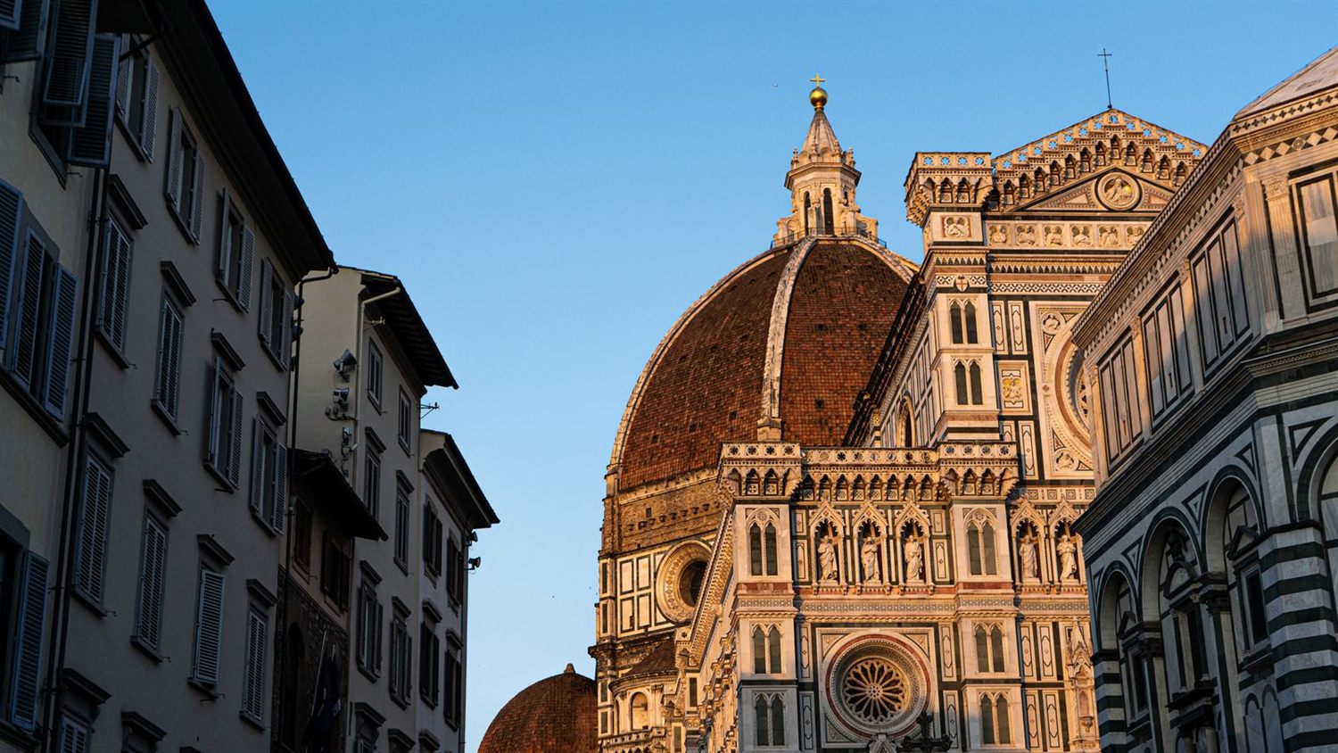 La coupole du Duomo de Florence au coucher du soleil